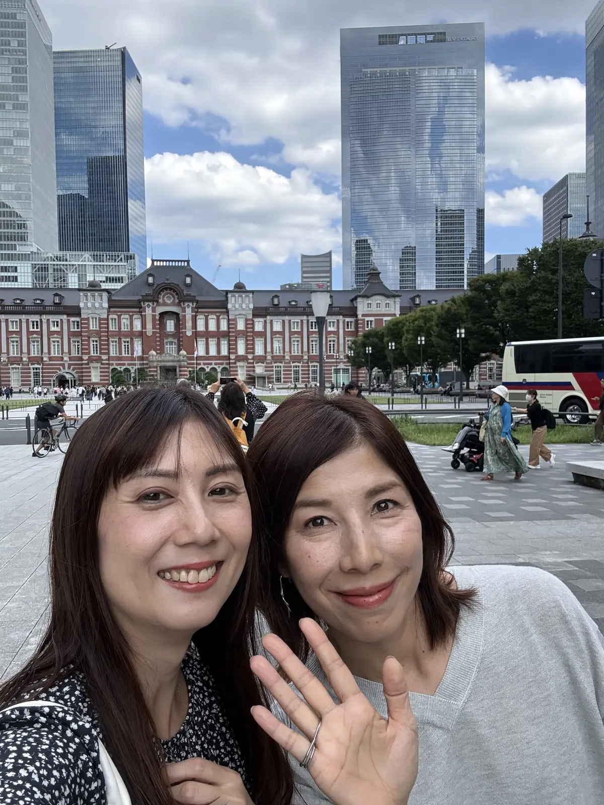 淡色コーデで新丸ビルランチへの画像_5