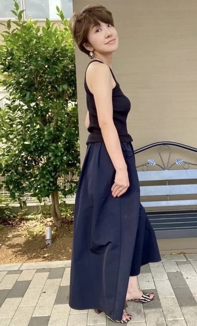 暑い日、ユニクロの色違いのタンクトップでの画像_2