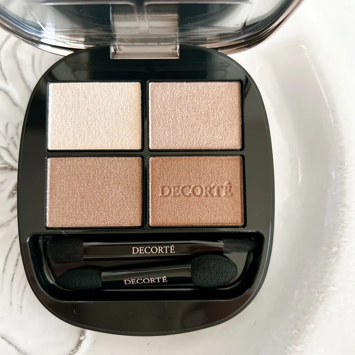 2026年秋新色アイパレット コスメデコルテ　スキンシャドウ デザイニング パレット 01 4色パレット