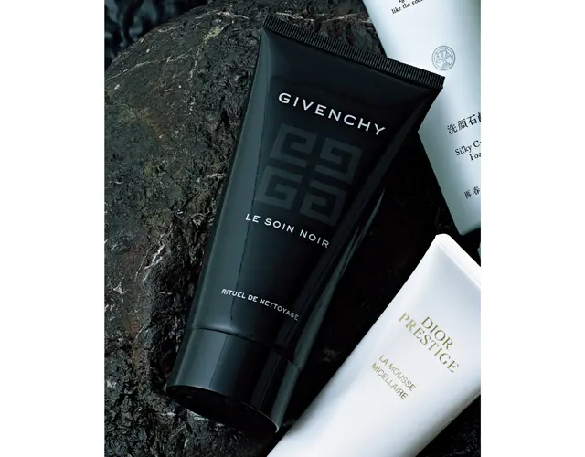 ジバンシイ ソワン ノワール リチュアル ネトワイヤージュ