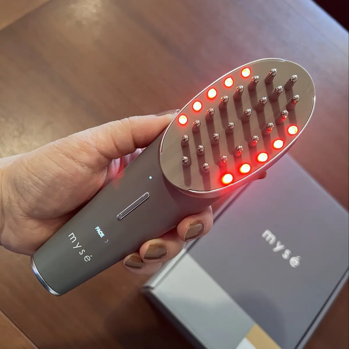 ヤーマンのブラシ型美顔器スカルプリフト　アクティブヤーマンのフェイスモード