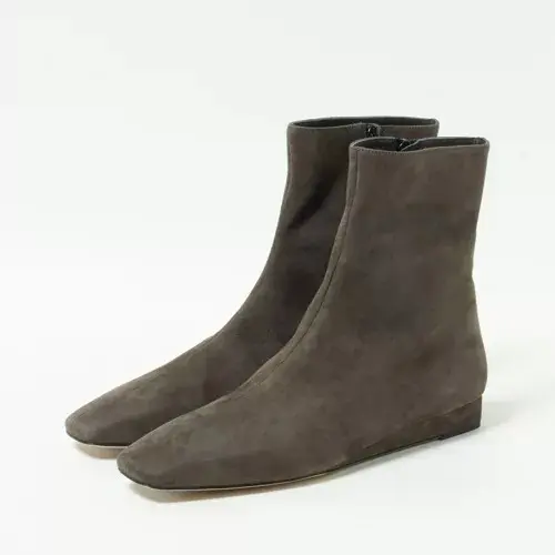 CORSO ROMA，9 ショートブーツ ￥33,000