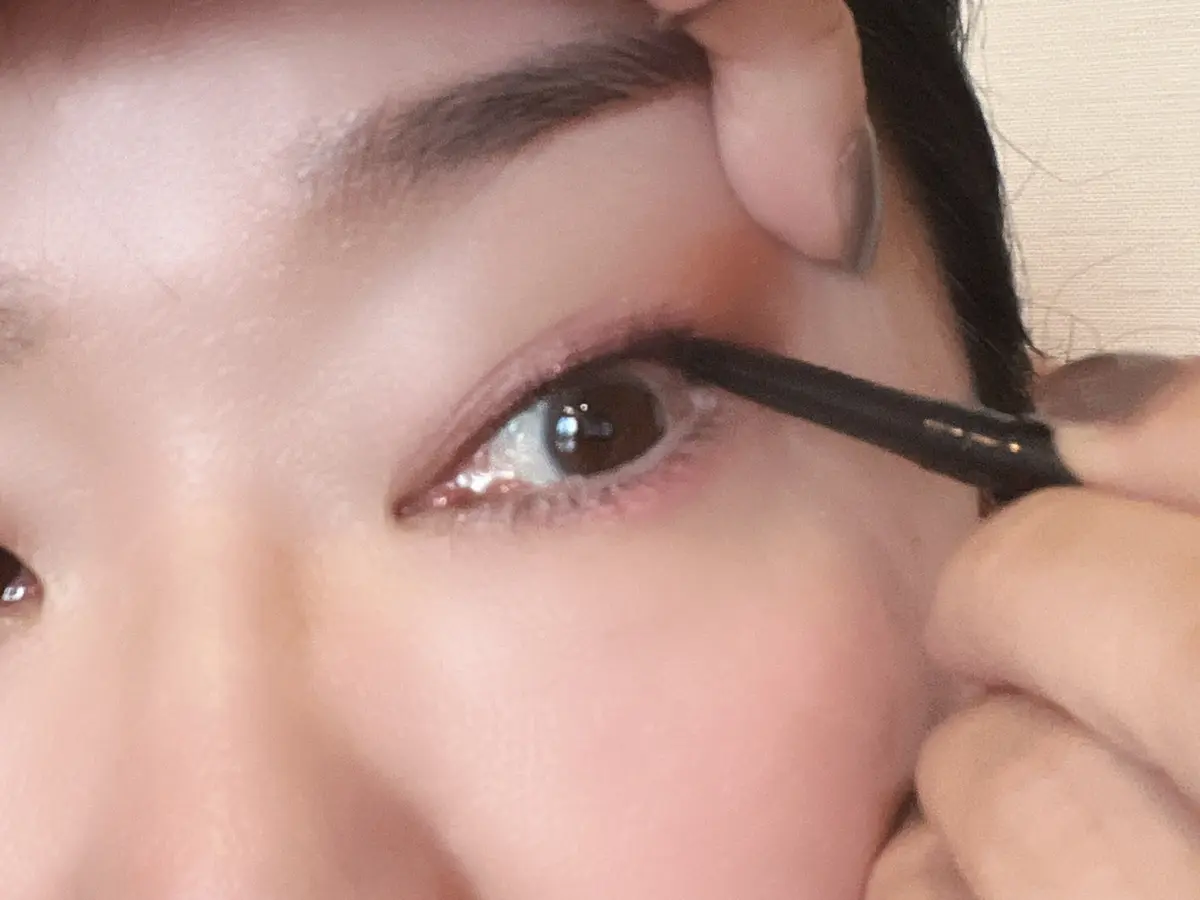 アイメイク　プロセス７