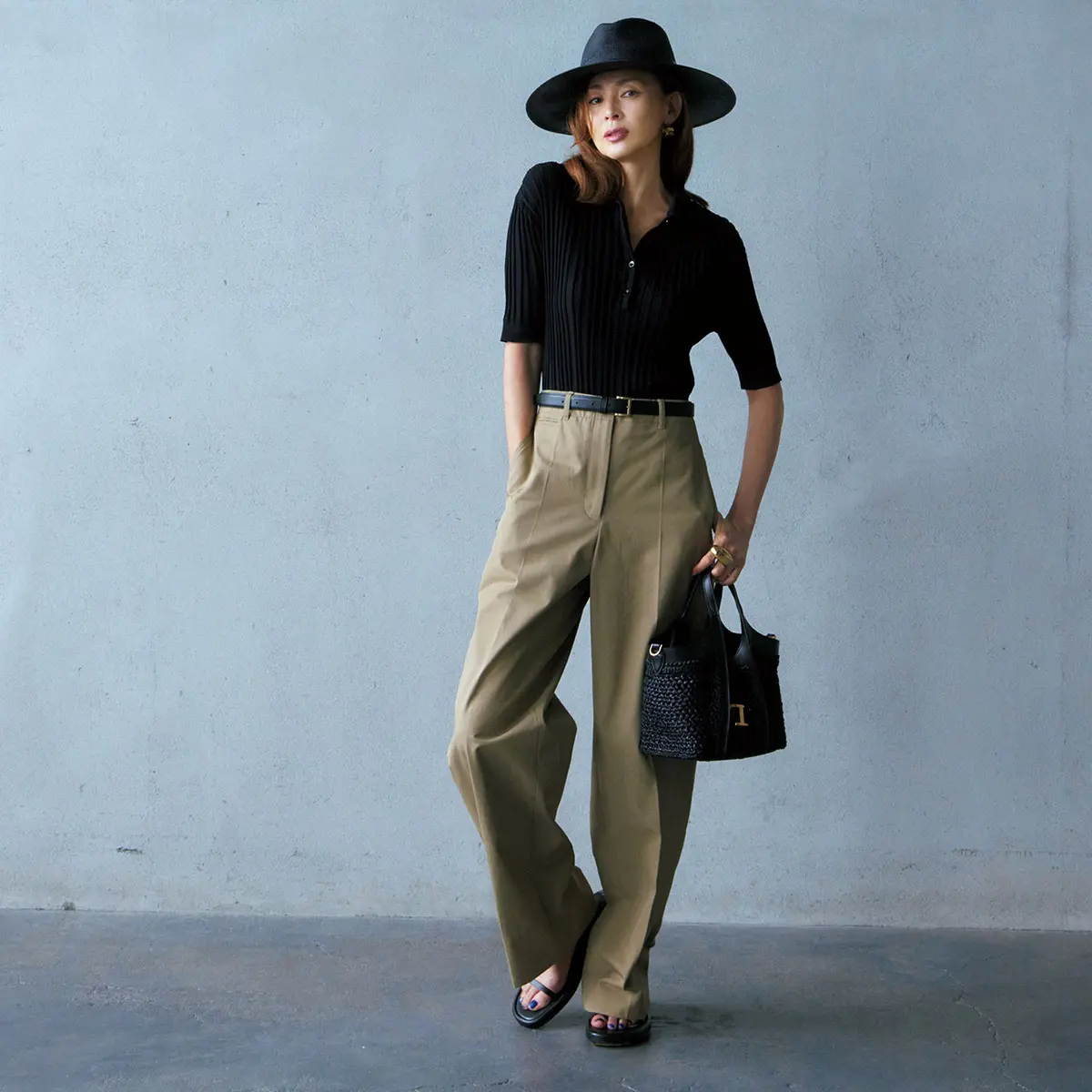 エブールのパンツのSHIHO