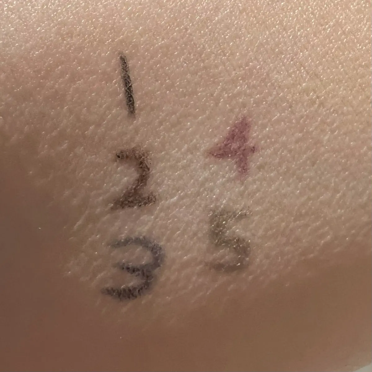 アイライナー　色出し