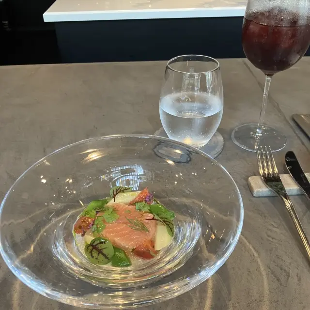 六本木のカウンターでいただくフレンチの画像_7