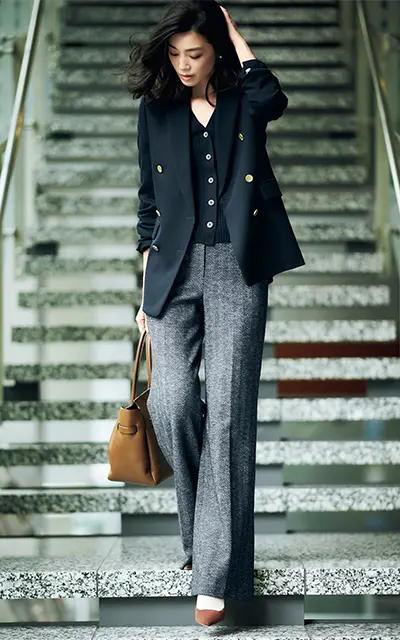 【Day27】パンプス＋白ソックスで、マの画像_1