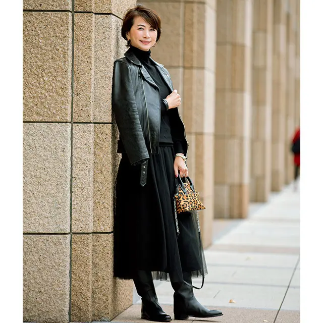 おしゃれブロガー　サイズ感にこだわったライダースを今季は華やかに