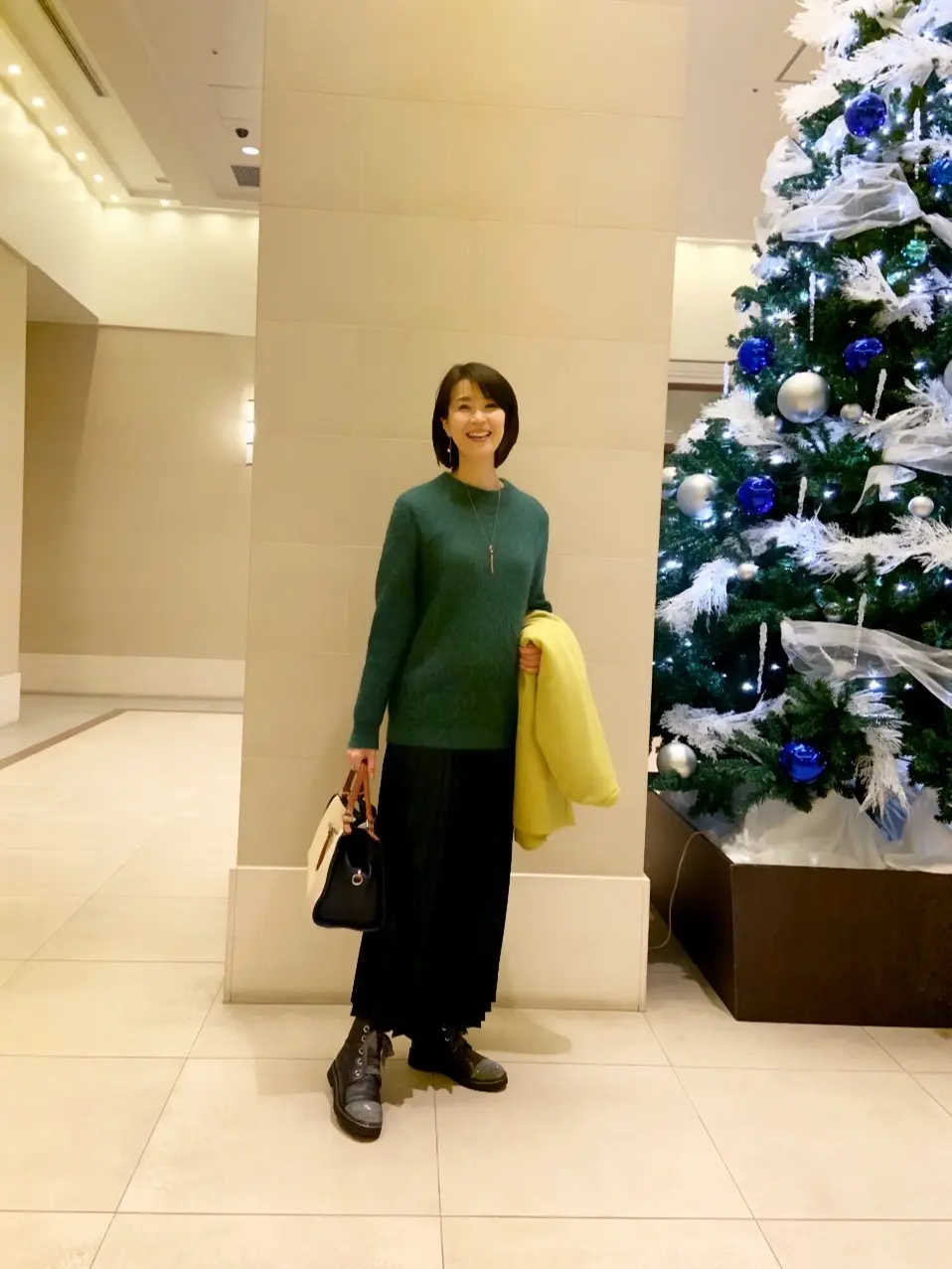 つかず離れずシルエットはこの時期のみかたの画像_1