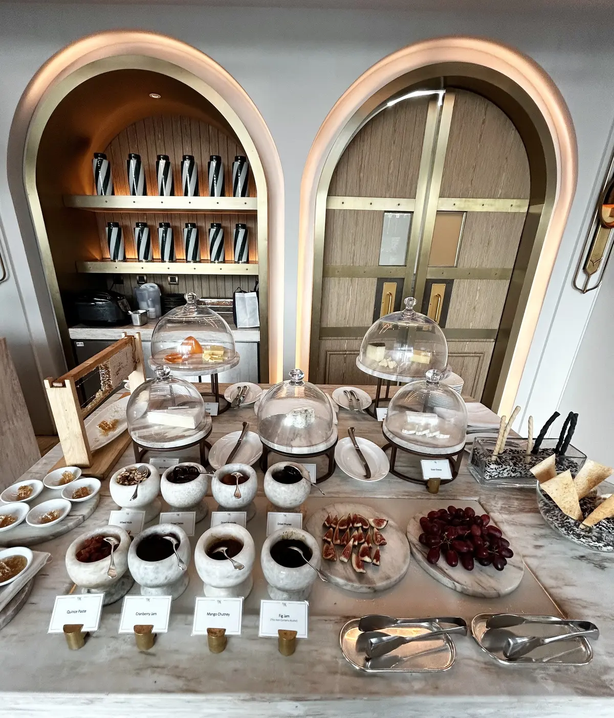 ウォルドーフアストリアの朝食──Waldorf Astoria Bangkok