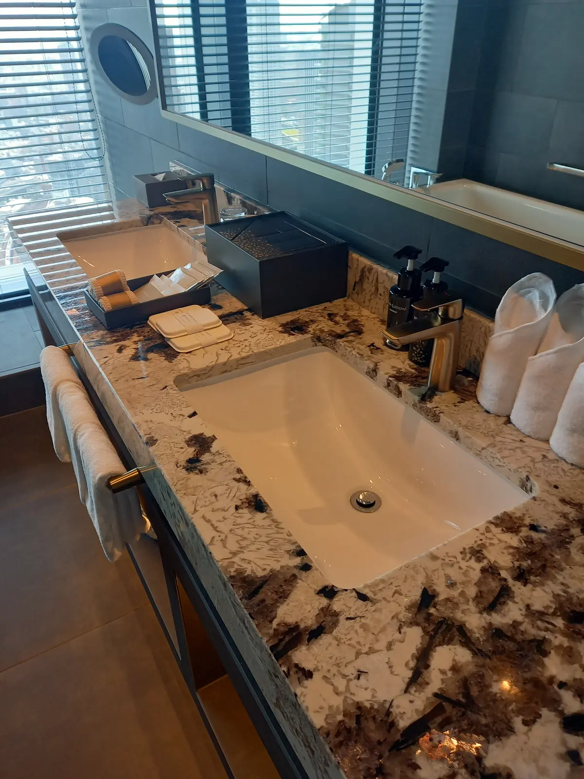 モクシー大阪本町とTHE OSAKA Sの画像_18