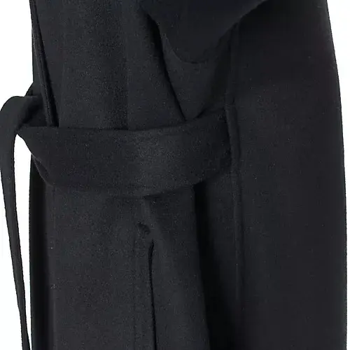 富岡佳子さんがまとう「WOOLRICH」の画像_9