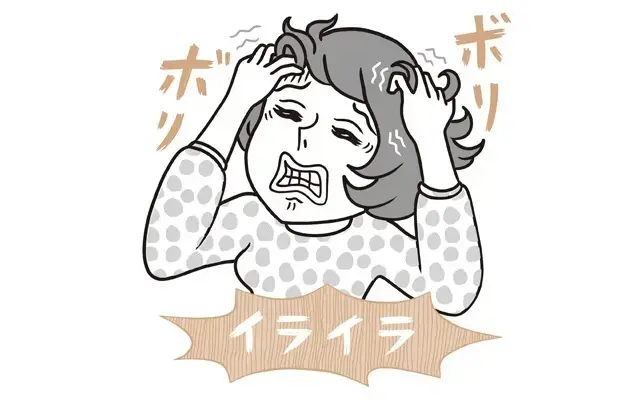 細かなフケも増えてくる更年期世代。「頭皮」のかゆみがおさまらないときの原因&対処法は？