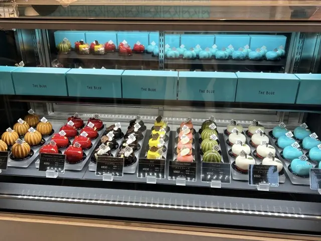 宝石の様なケーキ