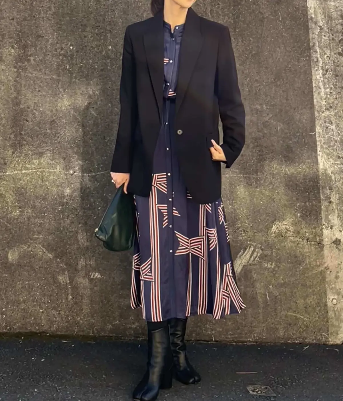 ZARAジャケットにシルクワンピース