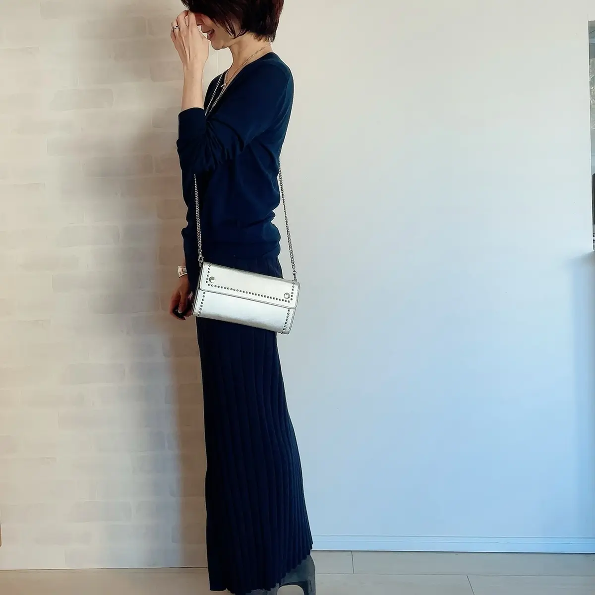 ネイビーのワントーンコーデの画像_3