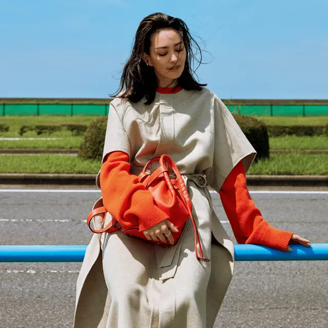 軸となるアウターこそ、鮮度の高い一着を選びます