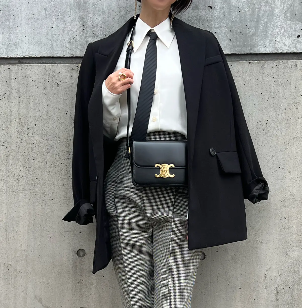 首元に白を効かせた着こなし 〜#chieの画像_1