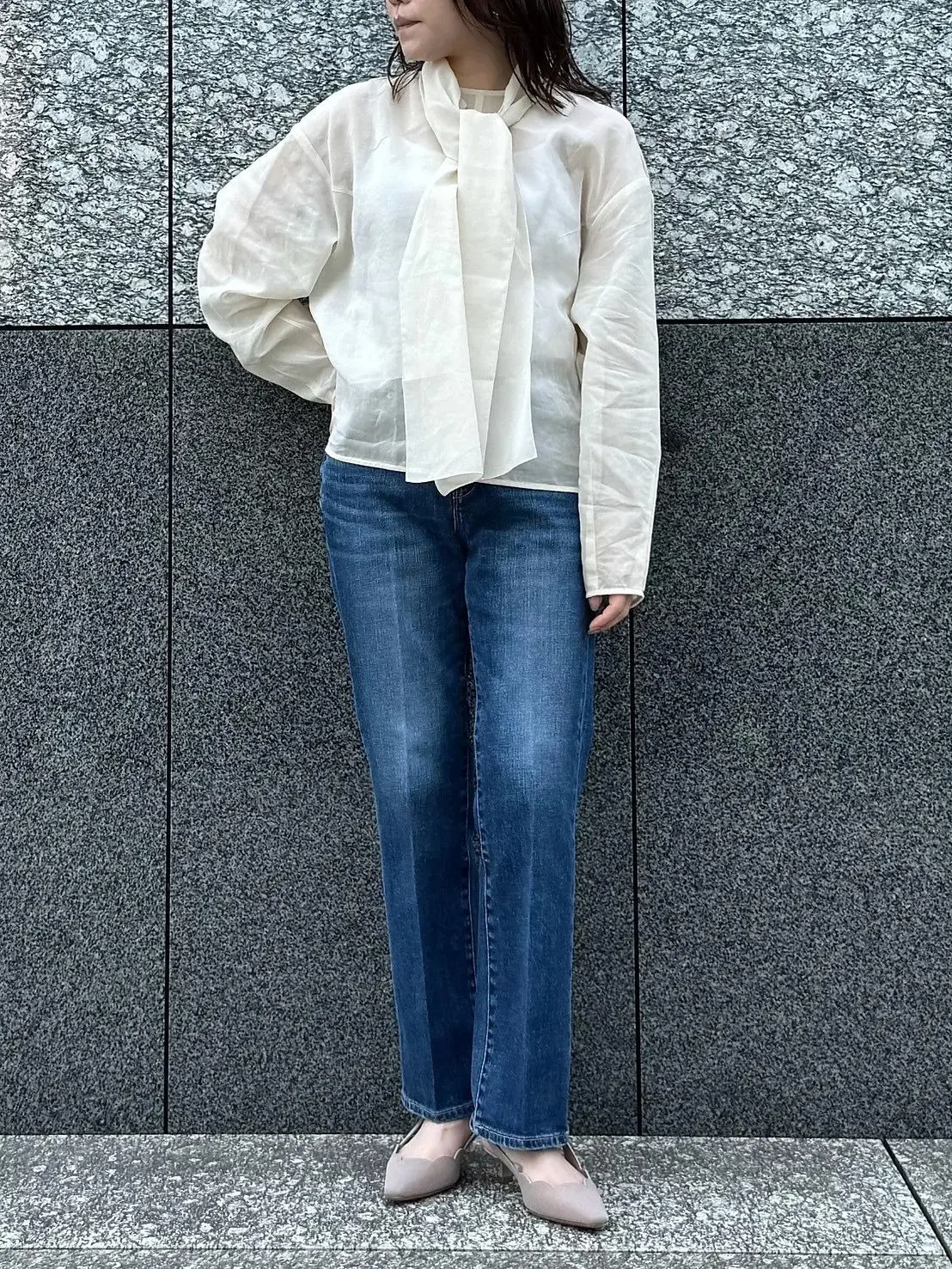 【50代ブラウス】顔まわりがパッと華やぐの画像_3