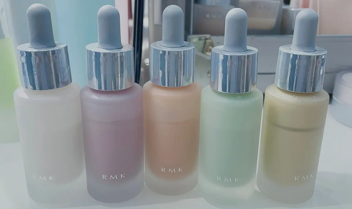 澄んだ明るさを引き出すカラーファンデーシの画像_1