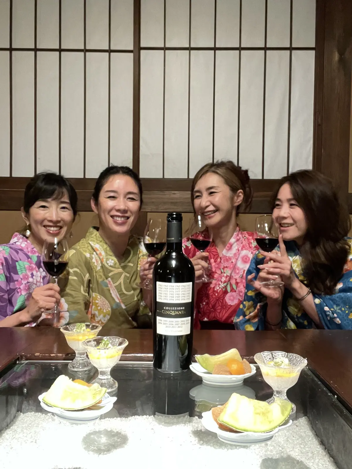 みんなで楽しく飲みました