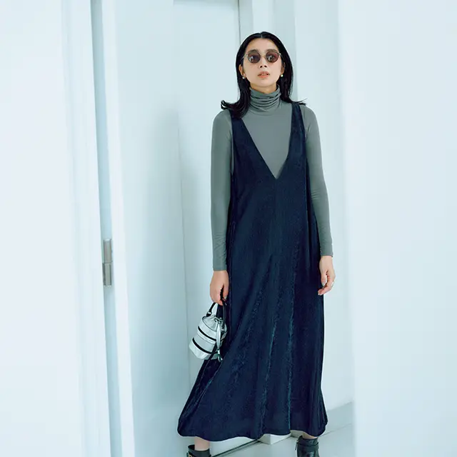 しなやかなコーデュロイで カジュアルに柔らかな女らしさを