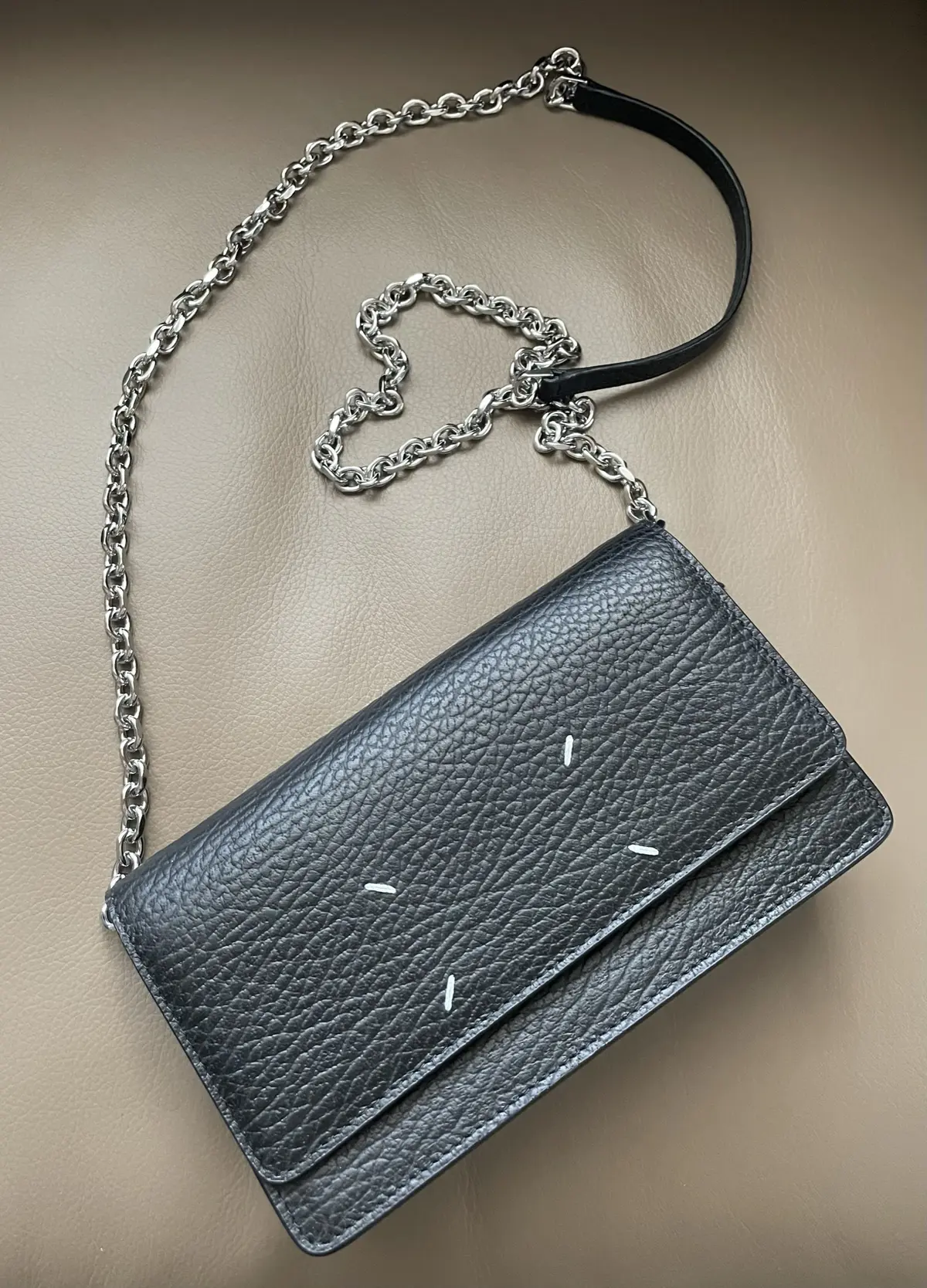 3way ４ステッチ チェーン ウォレット メゾン　マルジェラ