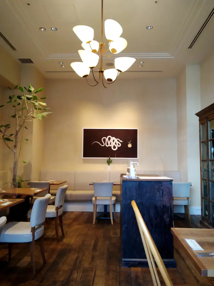 TRUNK (KITCHEN)内観