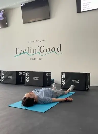 人気トレーナー・AYAさんのジムで15分のメディテーションタイム