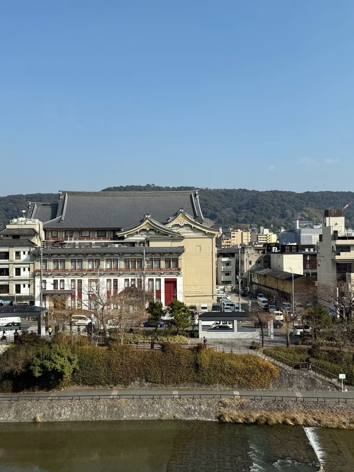 京都　中華料理　東華菜館　京都の街景色　鴨川