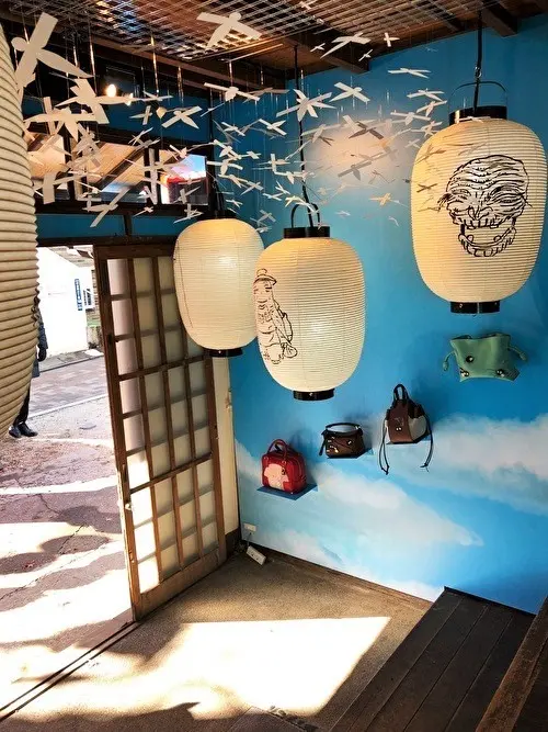 ロエベと千と千尋の神隠しのコラボの画像_7