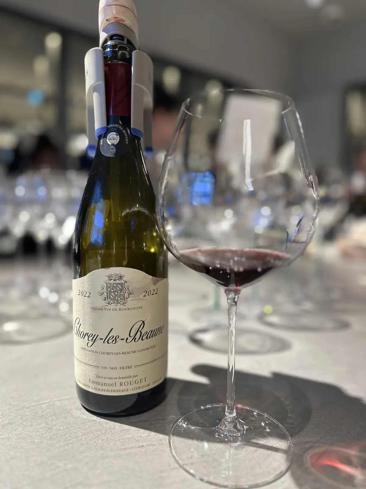 黒のベーシックなワンピはターコイズのネッの画像_5