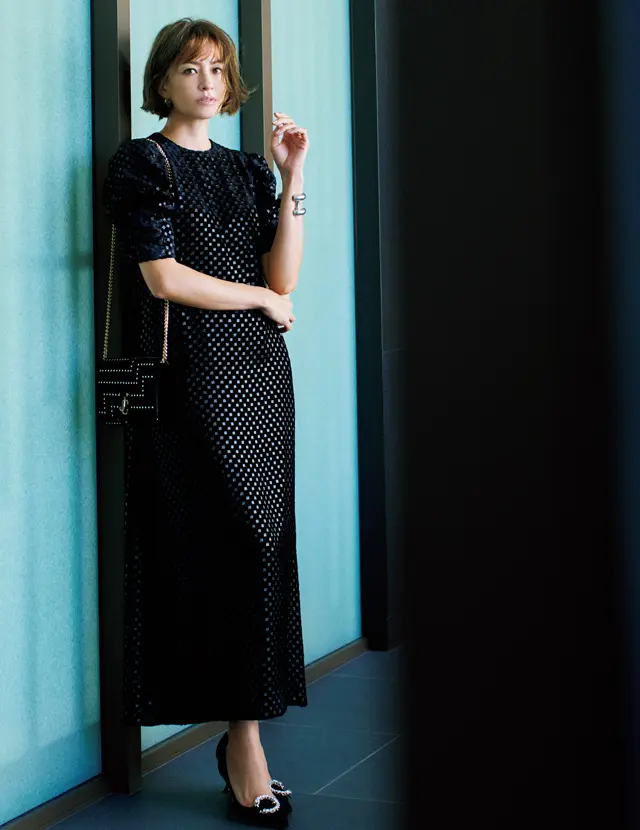 【2022秋冬】50代を素敵に見せる「しゃれ見えワンピース」