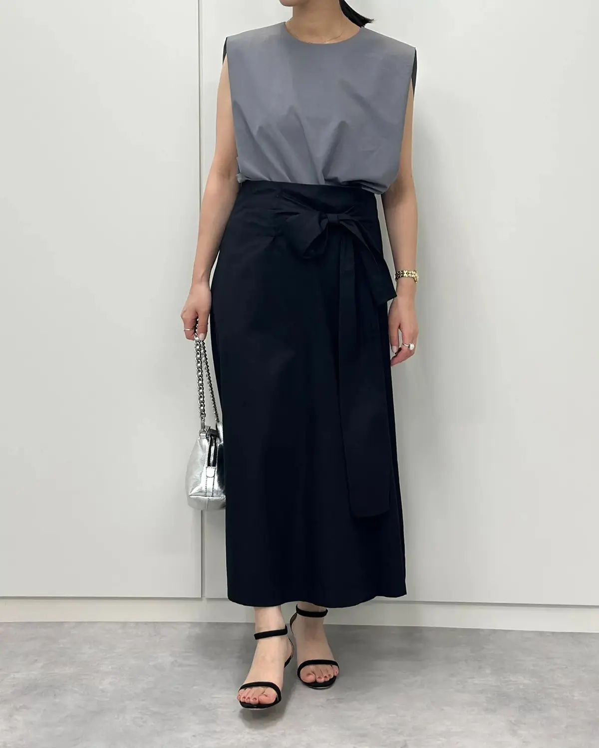 大ヒット継続中！「華奢見えノースリーブ」の画像_13