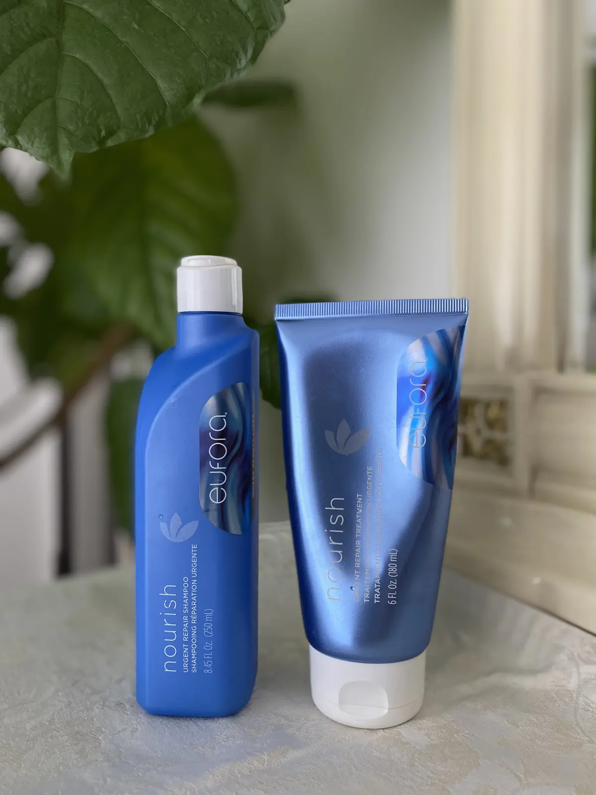 ユフォラ アージェントリペア シャンプーとトリートメントのパッケージ画像。アラフィフ女性の夏の頭皮ケア・ダメージケアにおすすめのヘアケア製品。