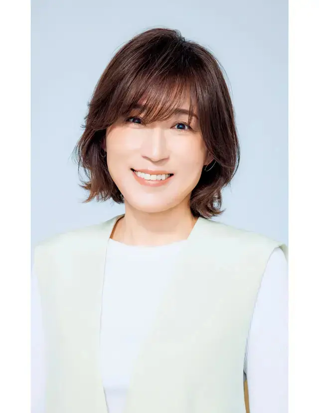 長めの前髪でも重く見せない！軽やかボブヘア