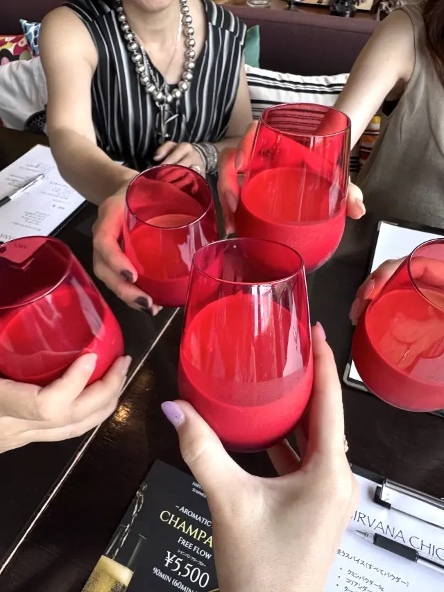 ZARAトーンアップも叶う夏のホワイト🤍の画像_2