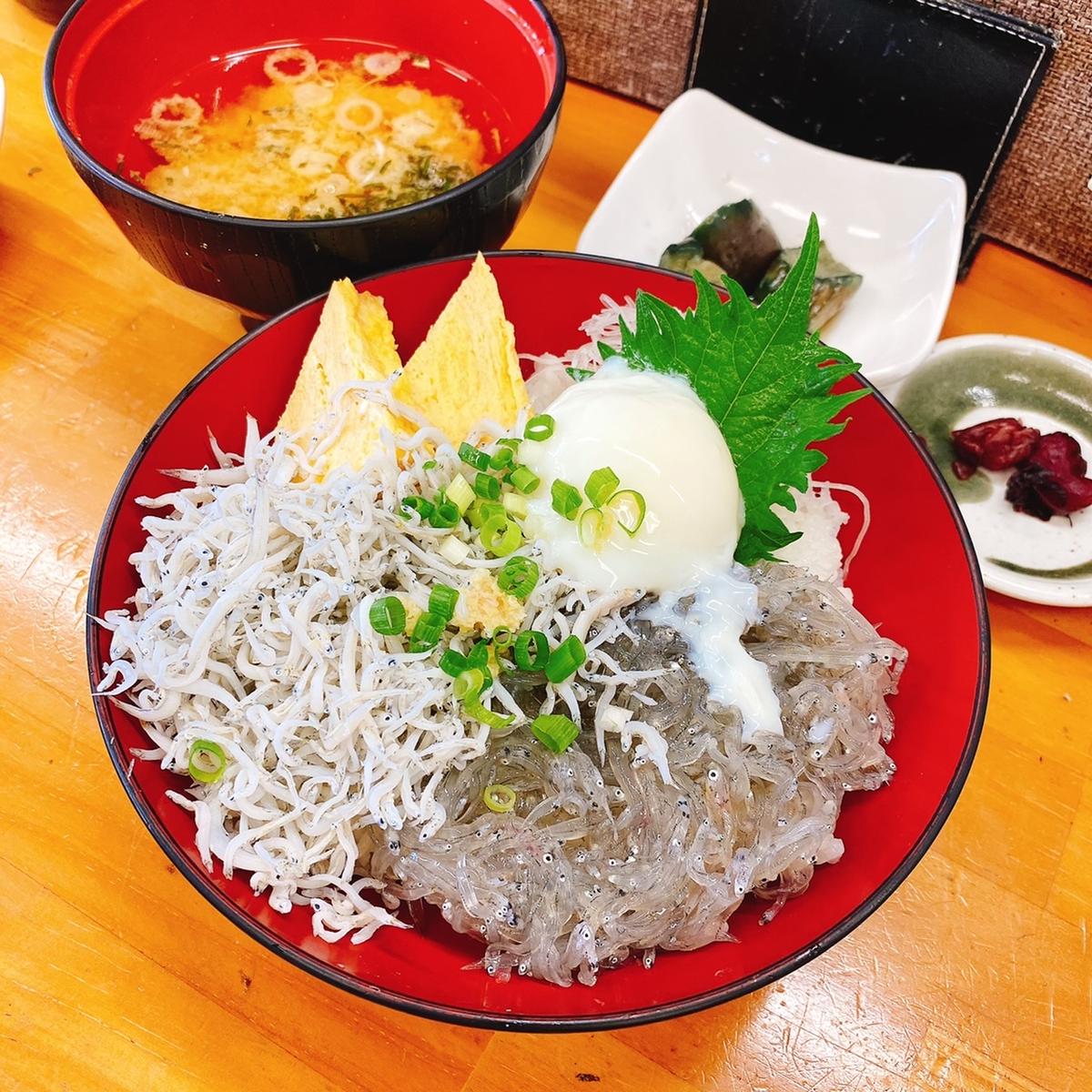 横須賀長井 夕凪 二色丼
