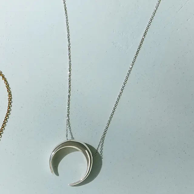 大人かわいいペンダント