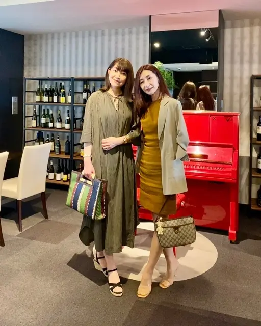 お食事を終えてErikoTちゃんと一緒にお店の入口付近で