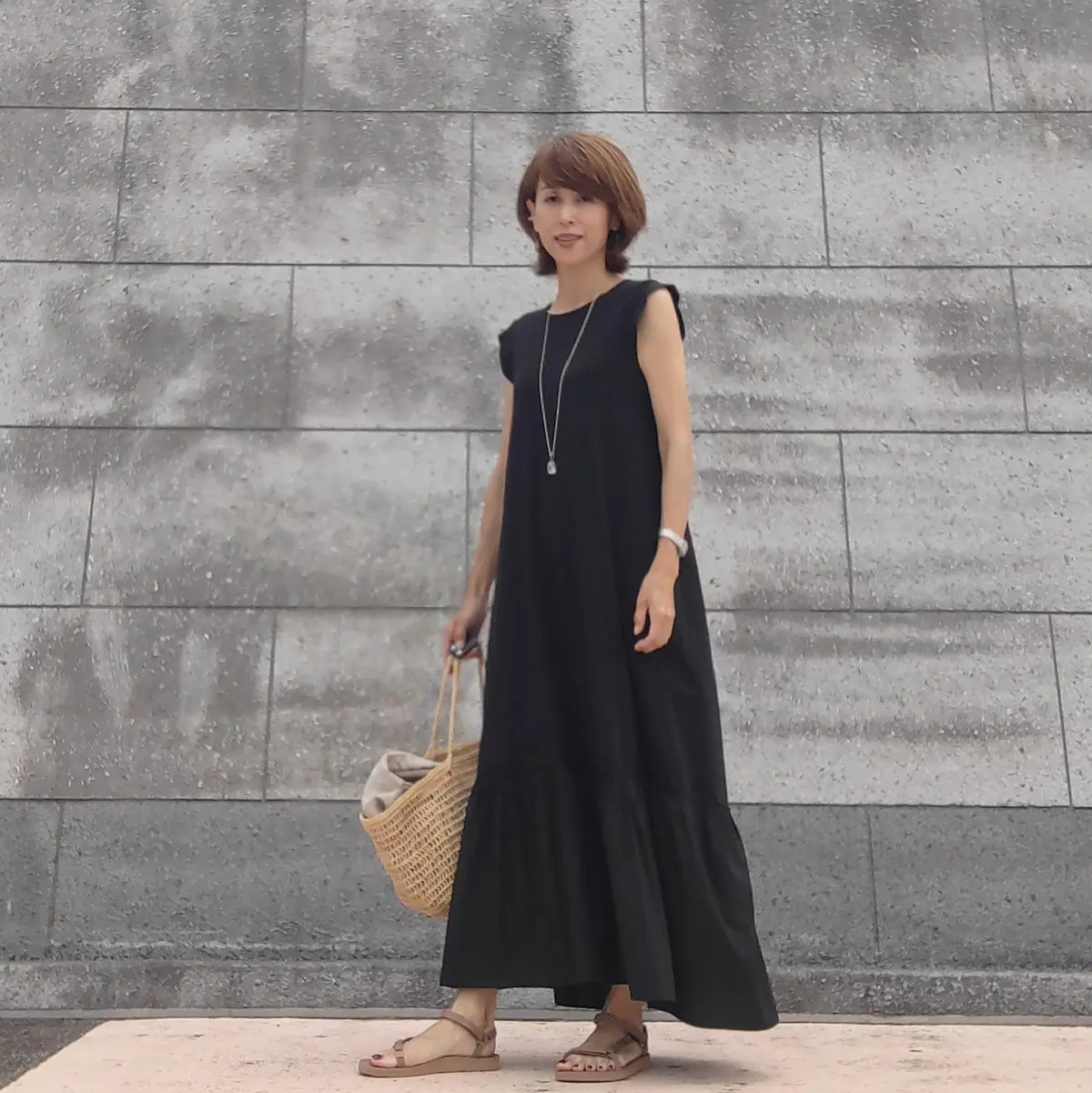 ワンピース　カジュアル　カットソ－地　綿　麻　コットン　リネン　キレイ目