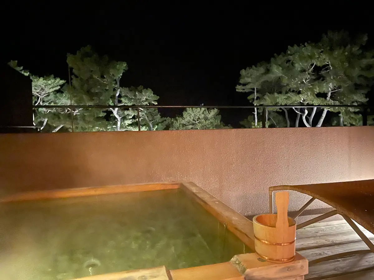 夜の露天風呂