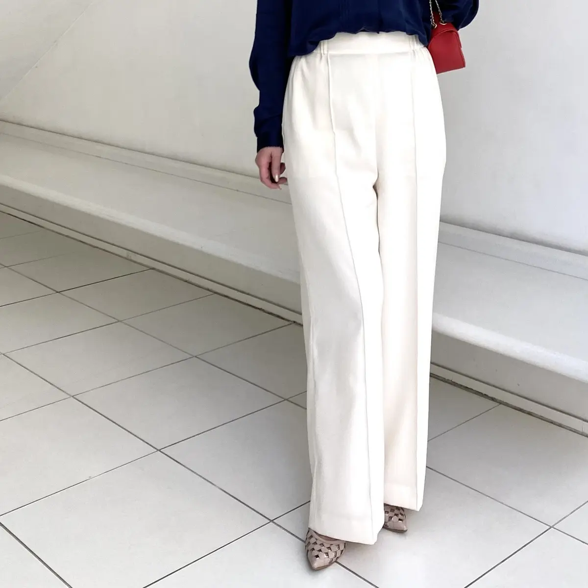 ネイビーのツヤ感＋赤で大人のトリコロールの画像_3