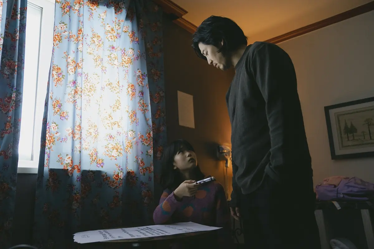 「誘拐の日」のユン・ゲサンとユナ