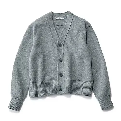 【50代 コーデ】定番アイテムの冬の最旬の画像_5