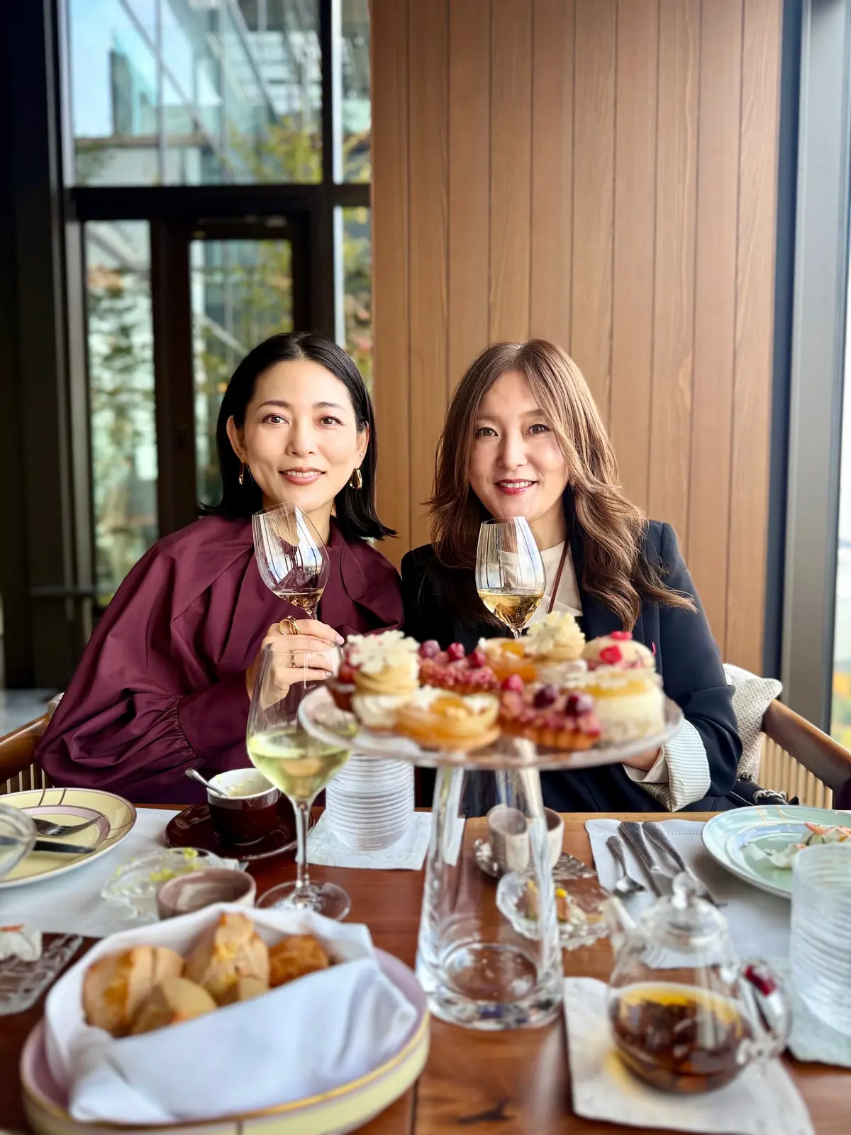 大阪　大阪城　ホテル　パティーナ大阪　にじり　nijiri  アフタヌーンティー　スノーシンフォニーアフタヌーンティー　紅葉　大阪グルメ　大阪カフェ　大阪観光　ラグジュアリーホテル　女子会.  SONATA BAR & LOUNGE 　BAR 