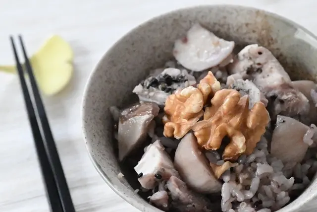 エリンギと鶏肉の炊き込みごはん