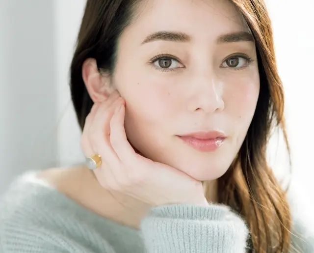 まるでもともとの自分の眉!? そんな抜け感太眉が優しい美人をつくる