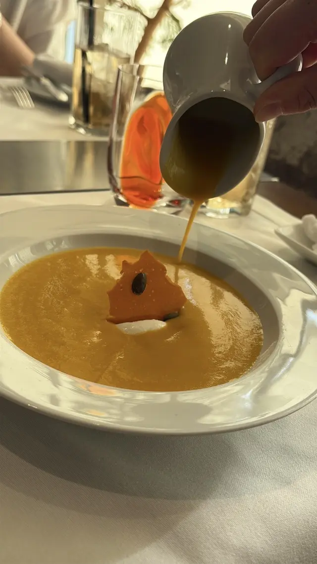 ソワレ・ドゥ・エクラへ向かう、特別な一日の画像_5