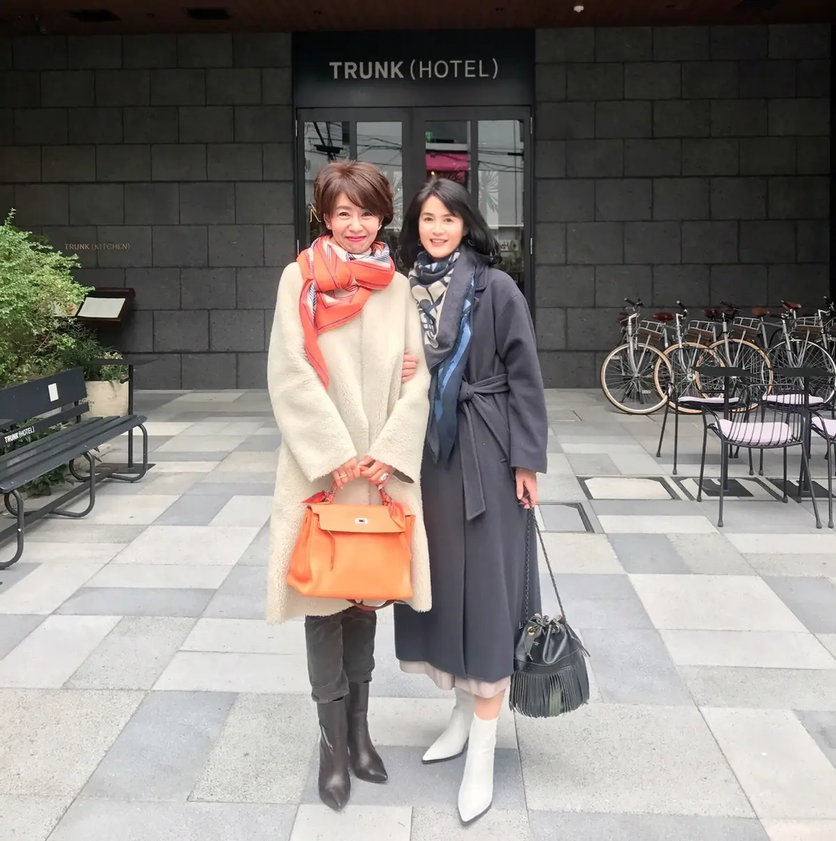 とろみワンピと白ブーツでマンネリ脱却♪の画像_4